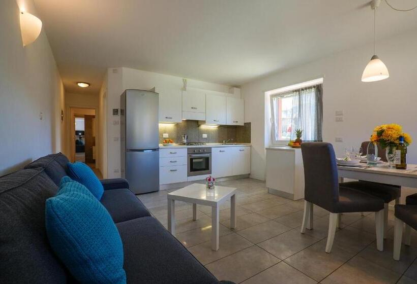 Appartamento 1 Camera da Letto, Residence Girasole Casa Rossa B