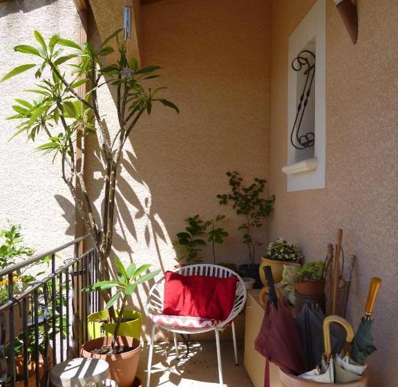 Standard room with outdoor bath, Chez Patrick Roujan