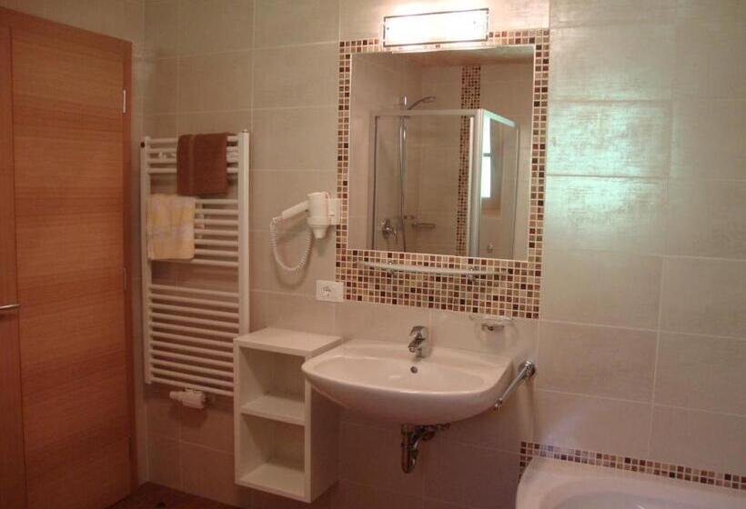 带2个卧室的公寓, Thalerhof