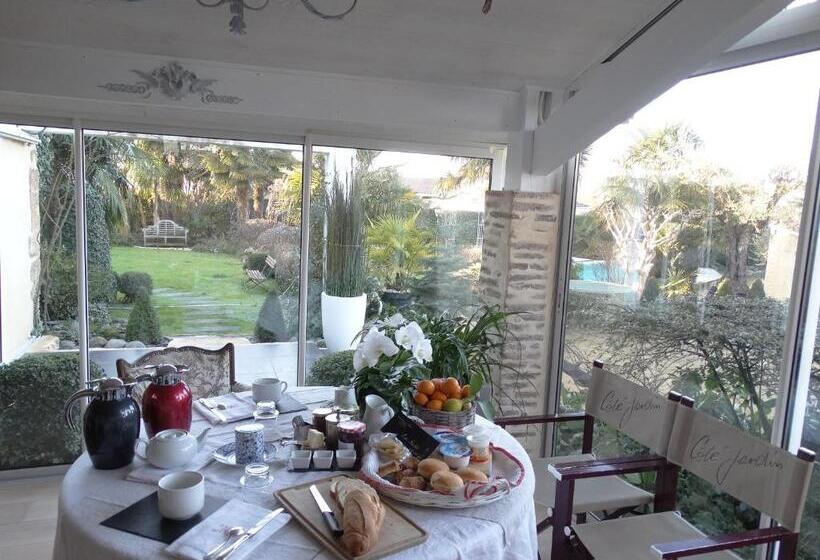 חדר סטנדרט נוף לגינה, Cote Jardin