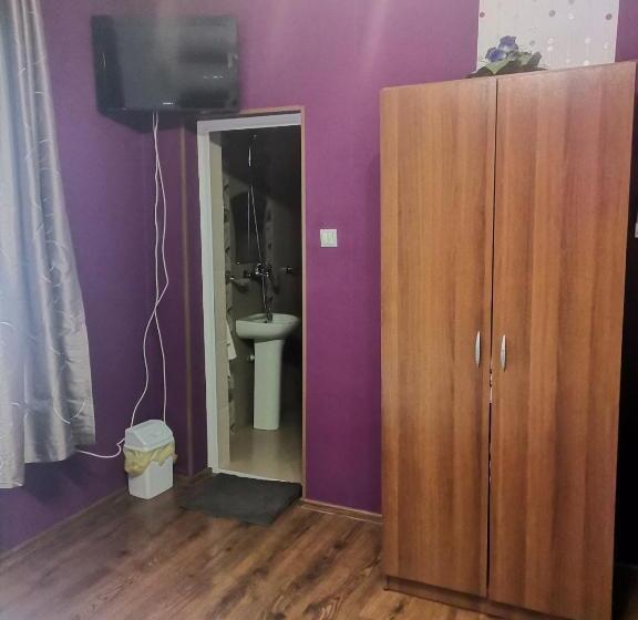 스탠다드 트리플 룸, Teodora House