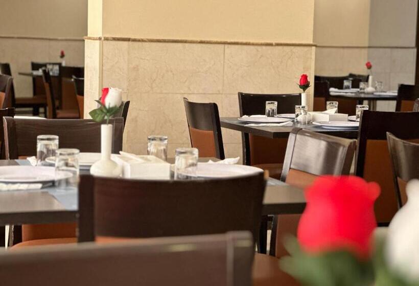 スタンダードトリプルルーム, Al Massa Bader