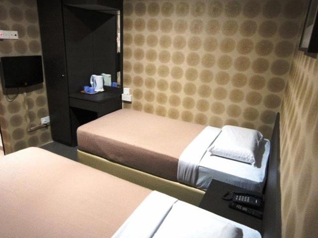 اتاق سوپریور, Amrise