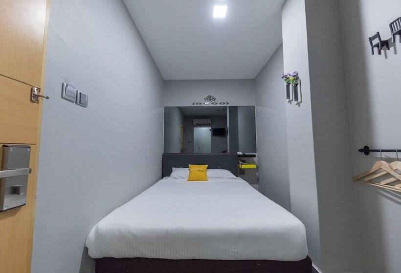 اتاق استاندارد, Butternut Tree