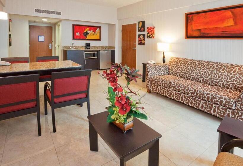 جناح, Holiday Inn Express Tapachula, An Ihg