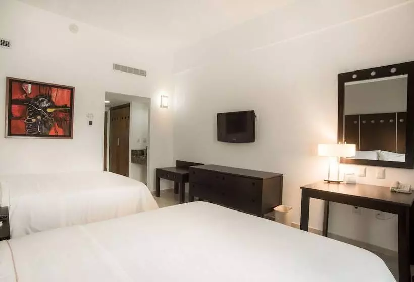 2ダブルベッドのスタンダードルーム, Holiday Inn Express Tapachula, An Ihg