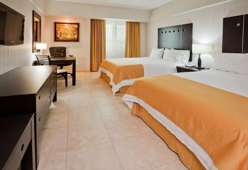 2ダブルベッドのスタンダードルーム, Holiday Inn Express Tapachula, An Ihg