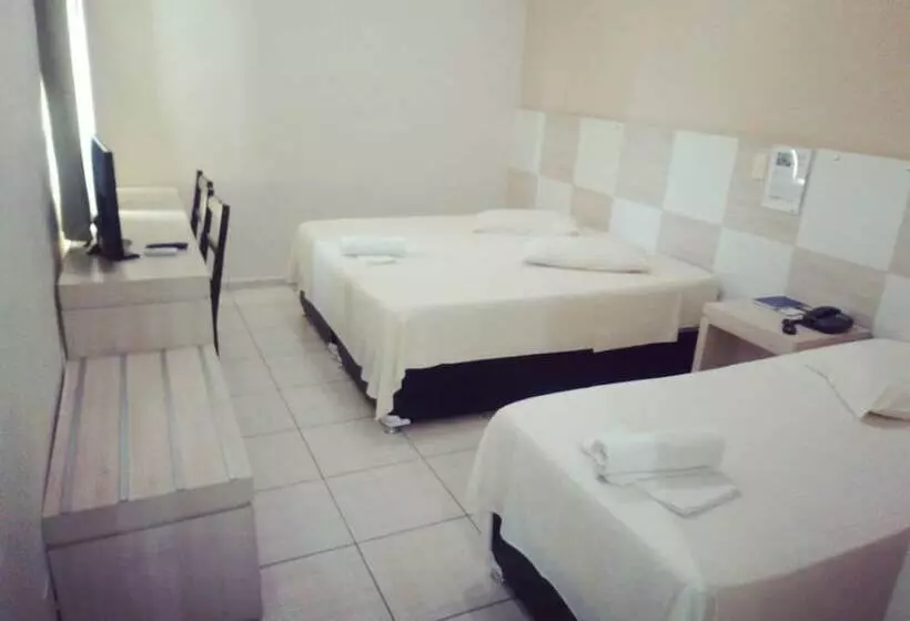 اتاق استاندارد سه نفره, Maestro Express Toledo