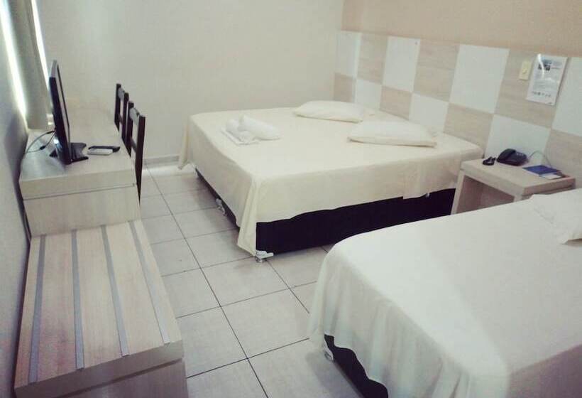 اتاق استاندارد چهار تخته, Maestro Express Toledo