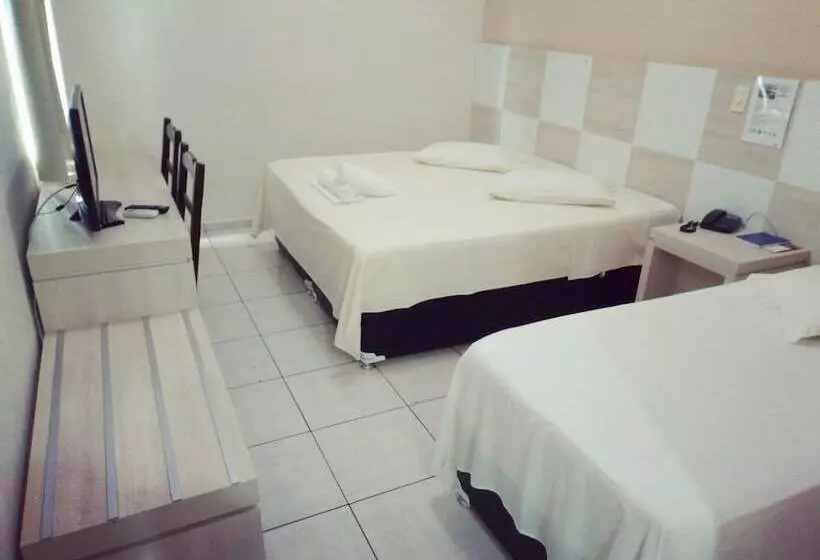 اتاق استاندارد چهار تخته, Maestro Express Toledo