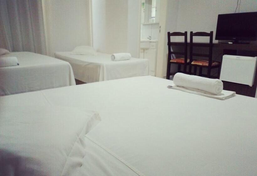 اتاق استاندارد چهار تخته, Maestro Express Toledo