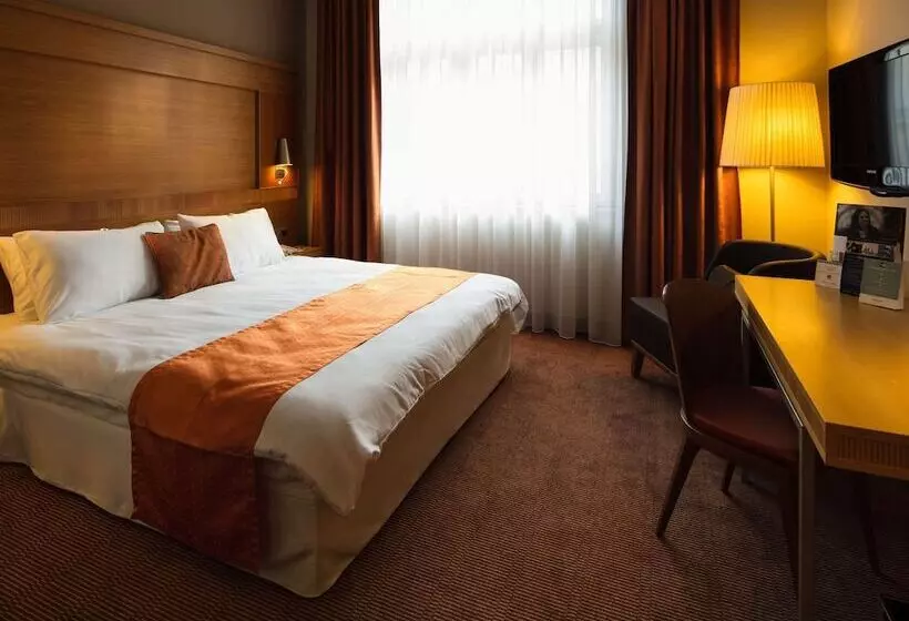 اتاق استاندارد با تخت دوبل, Mercure Ostrava Center