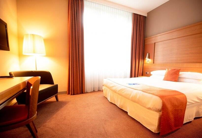 اتاق استاندارد با تخت دوبل, Mercure Ostrava Center
