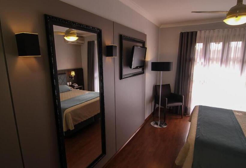 디럭스 트리플 룸, Pousada Vovó Carolina