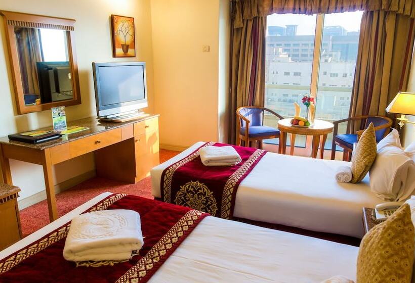 Номер Deluxe, Ramee Guestline