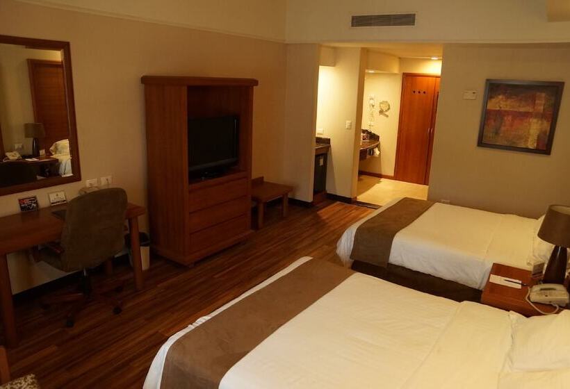 标准间, Royal Palace