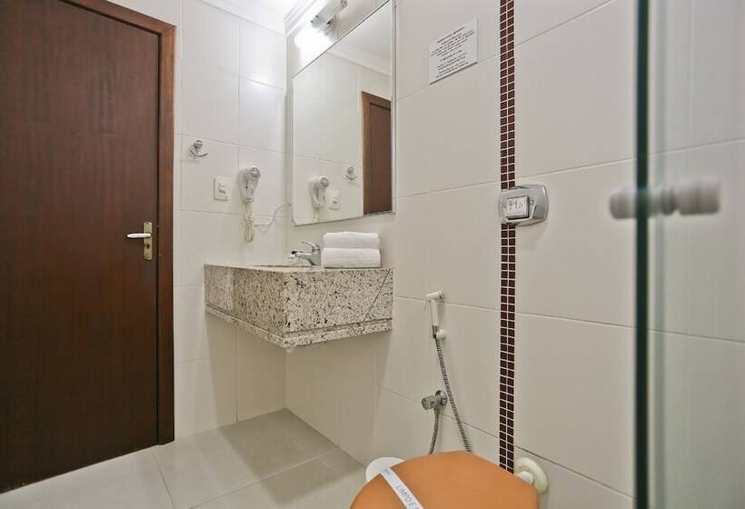 Трехместный Номер Deluxe, Sandri City