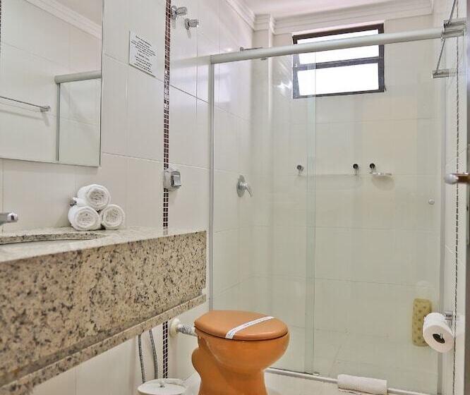 Трехместный Номер Deluxe, Sandri City