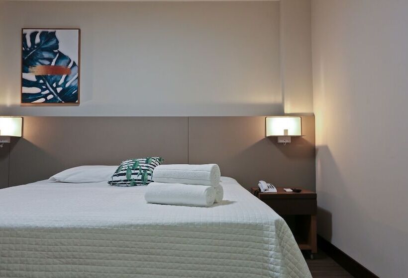 Трехместный Номер Deluxe, Sandri City