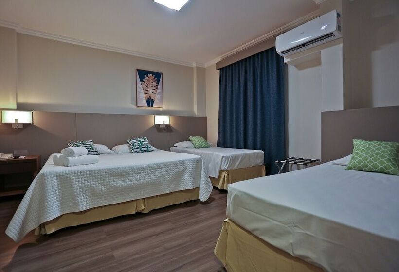 Четырехместный Номер Deluxe, Sandri City