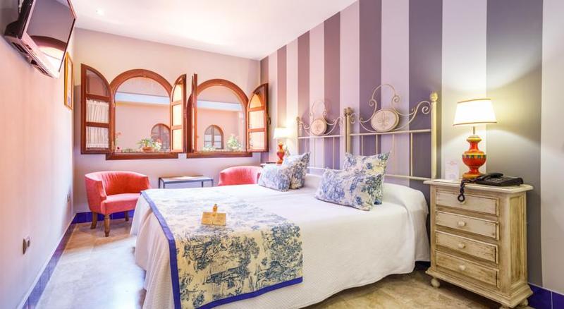 اتاق سوپریور, V Hotel Lavender