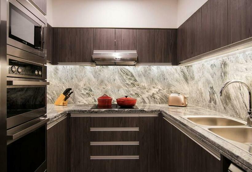 Апартаменты Premium 3 Спальни, Hyatt Regency Galleria Residence Dubai