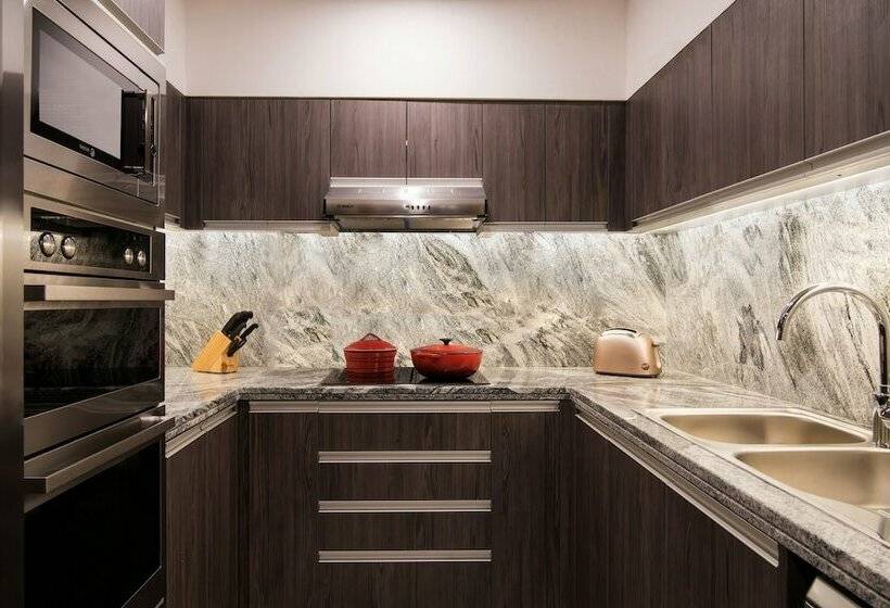 Апартаменты 4 Спальни, Hyatt Regency Galleria Residence Dubai