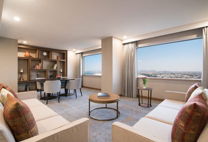 Апартаменты 4 Спальни, Hyatt Regency Galleria Residence Dubai