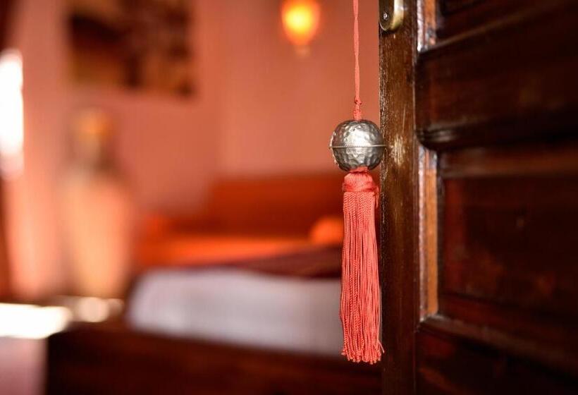 اتاق لوکس, Riad Les Ammonites And Spa