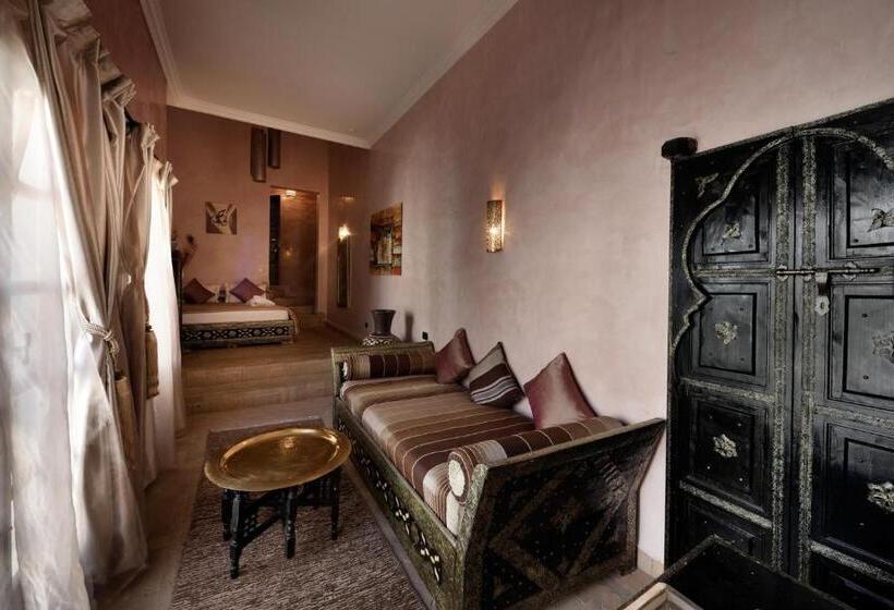 Quarto Triplo Deluxe, Riad Les Ammonites And Spa