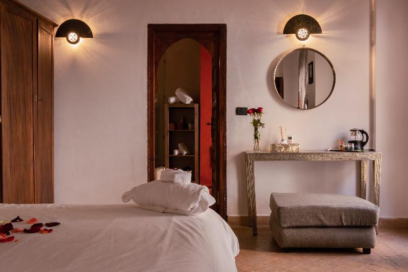 Suite, Riad Les Ammonites And Spa