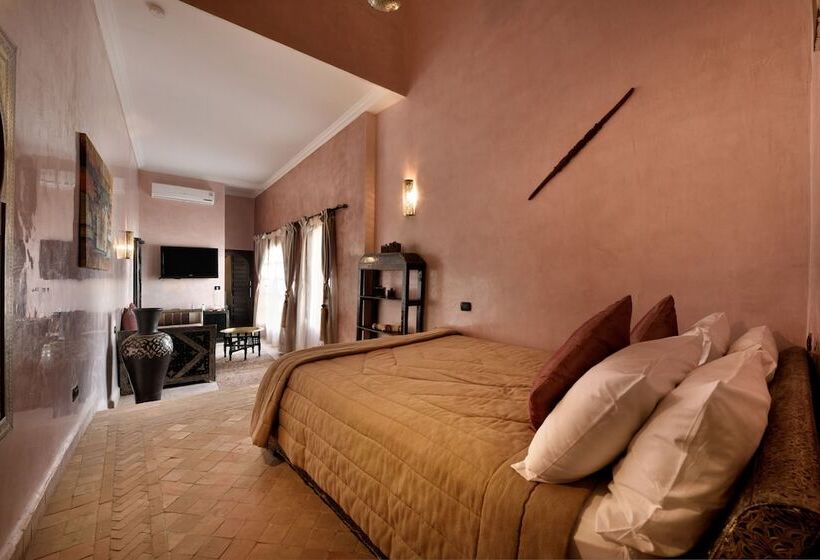 سوییت, Riad Les Ammonites And Spa