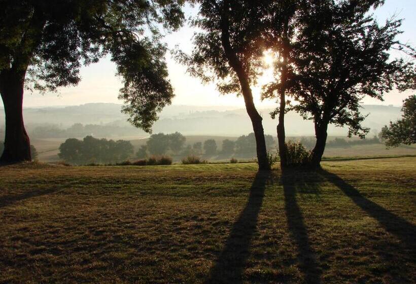 شقة 3 غرف, Les Didascalies