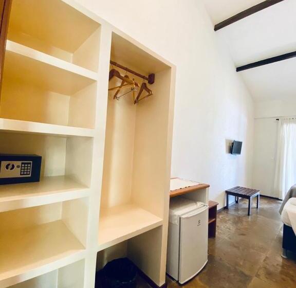 اتاق استاندارد سه نفره, Tucano Pousada