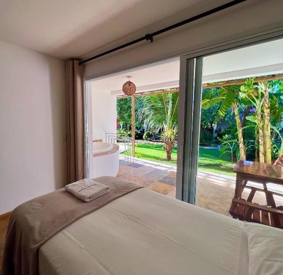 سوئیت با وان آب گرم, Tucano Pousada