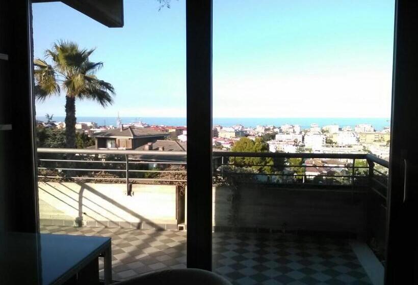 Номер Deluxe Вид на Море с Балконом, Villa Angela