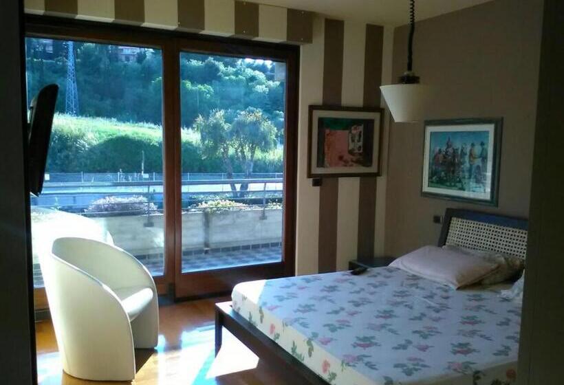 اتاق سوپریور با تخت بزرگ, Villa Angela