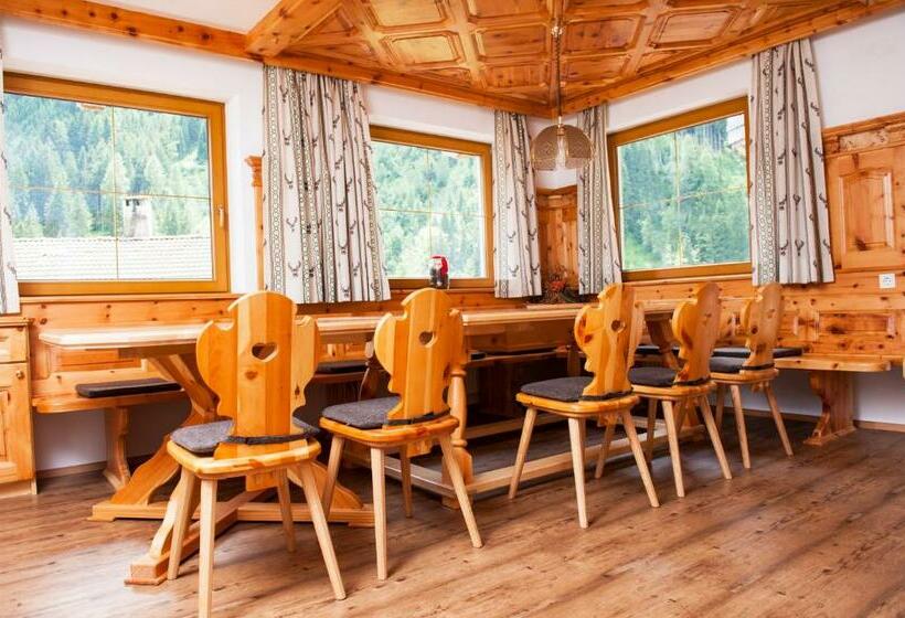 4ベッドルームハウス, Bauernhof Entalhof