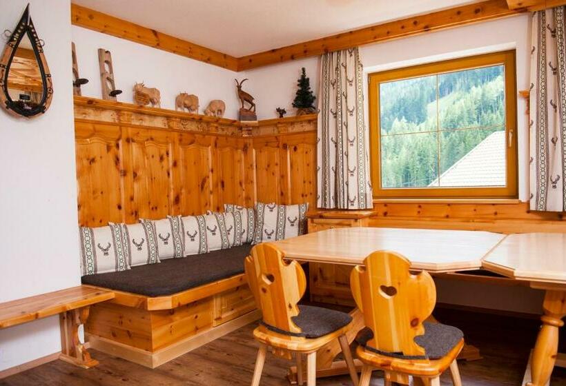 4ベッドルームハウス, Bauernhof Entalhof