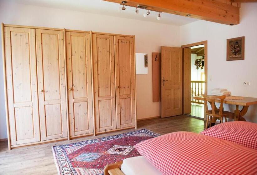 4ベッドルームハウス, Bauernhof Entalhof