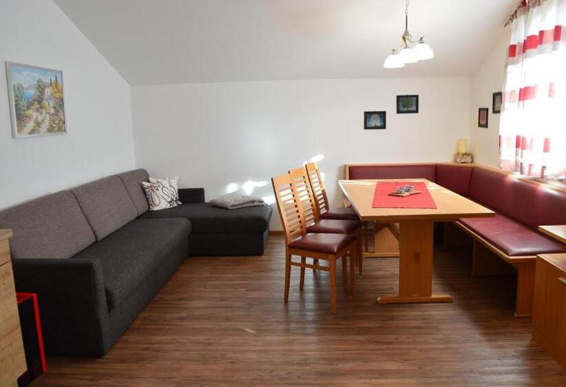 דירת חדר, Filzerlehen