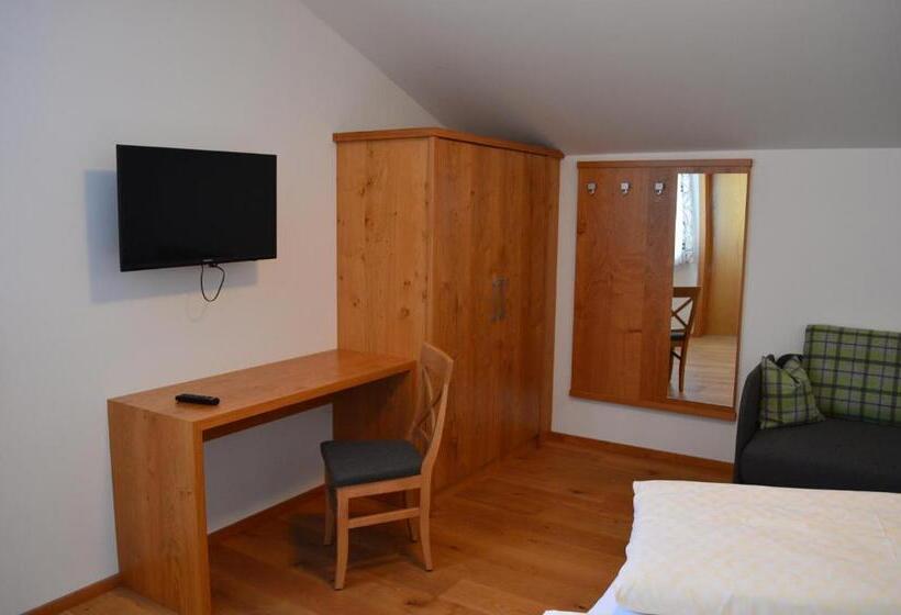 דירת חדר, Filzerlehen