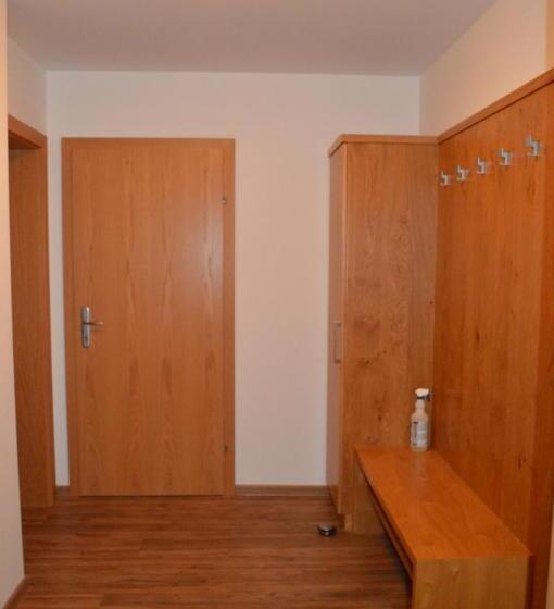 דירת חדר, Filzerlehen