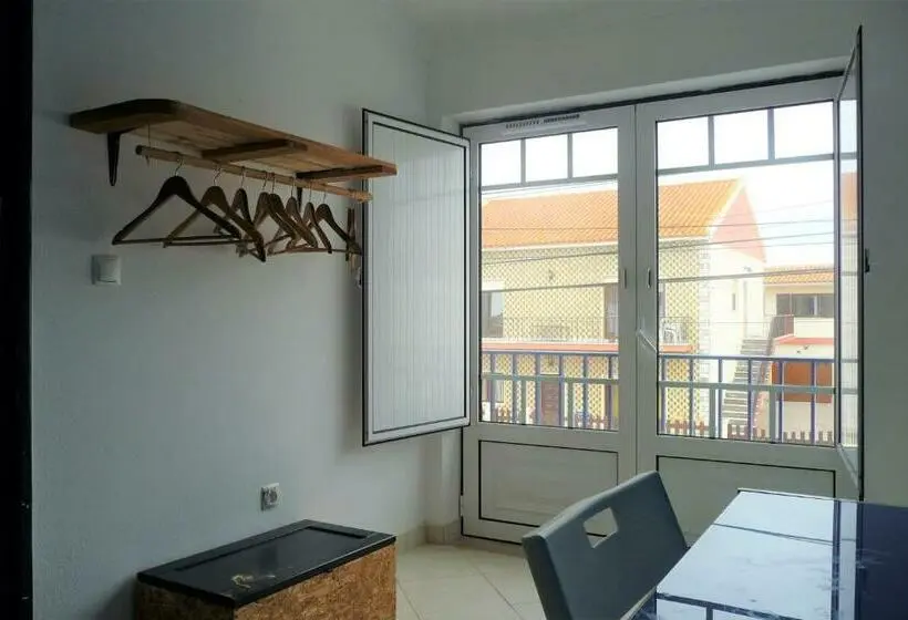２ベッドルームアパートメント, Ethic Surf House