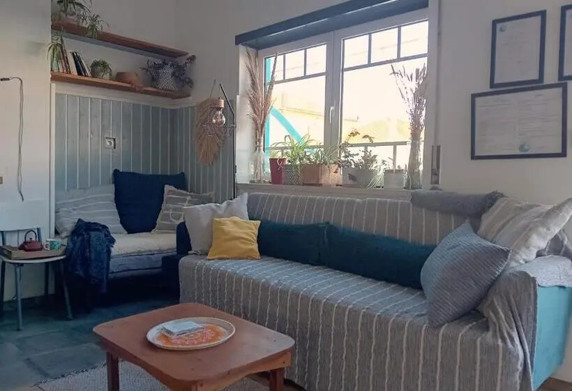 スタンダードトリプルルーム, Ethic Surf House