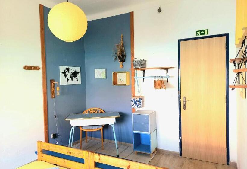 标准间, Ethic Surf House