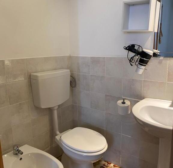 اتاق استاندارد, Paste&cannola