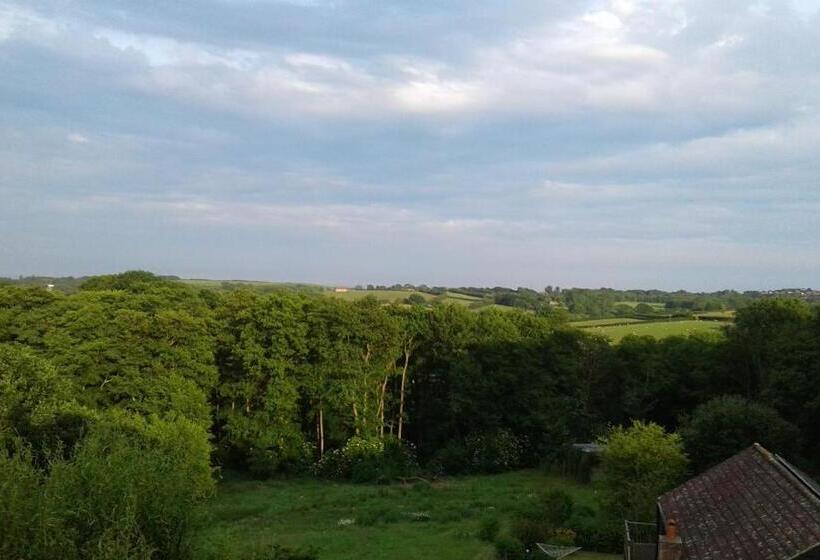 Standard room with outdoor bath, Woodpeckers Cottage B&b