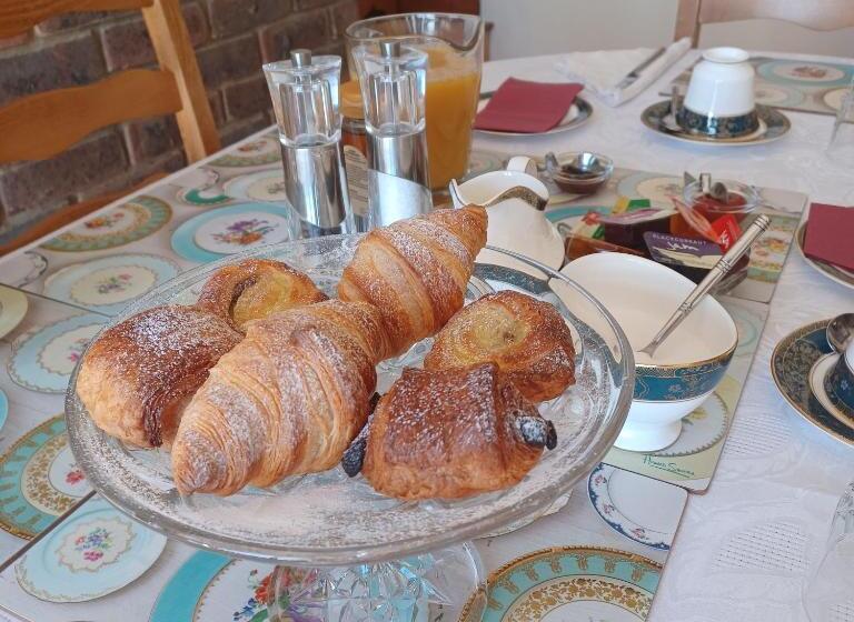 Standard room with outdoor bath, Woodpeckers Cottage B&b