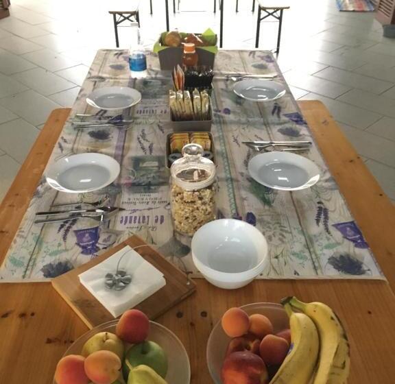 شقة غرفة واحدة, A Cjase Di Sandra